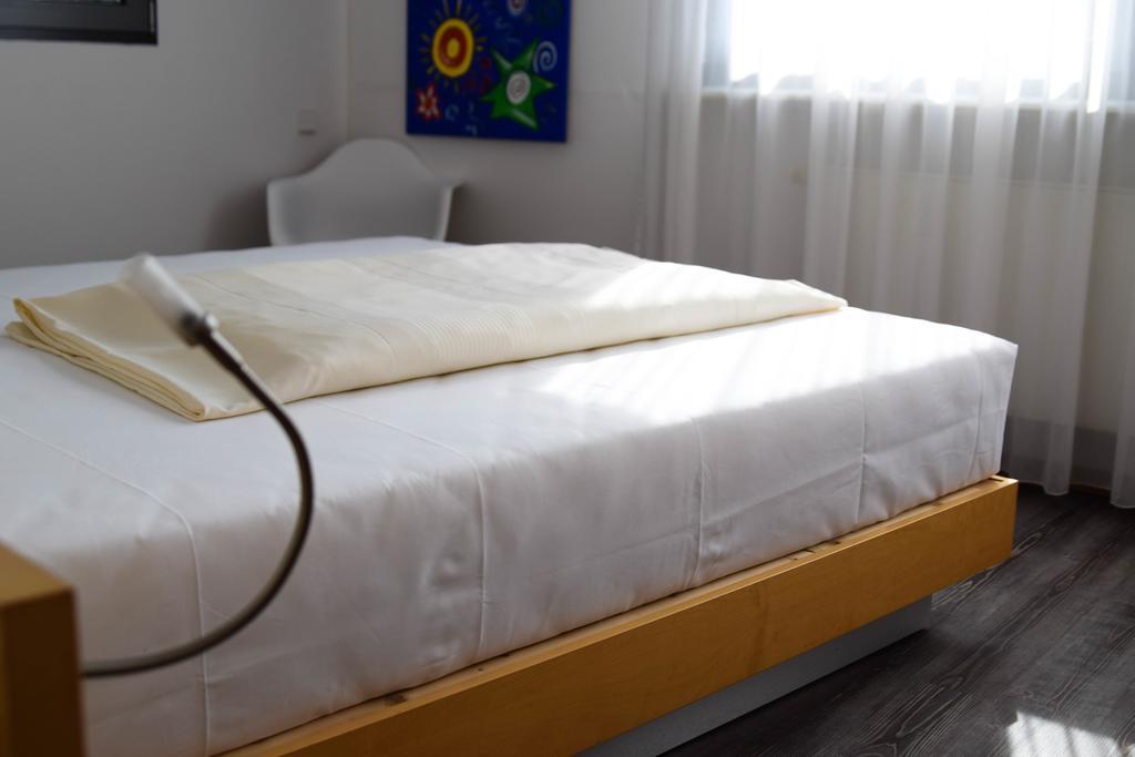 Cristall Hotel Waghäusel Quarto foto